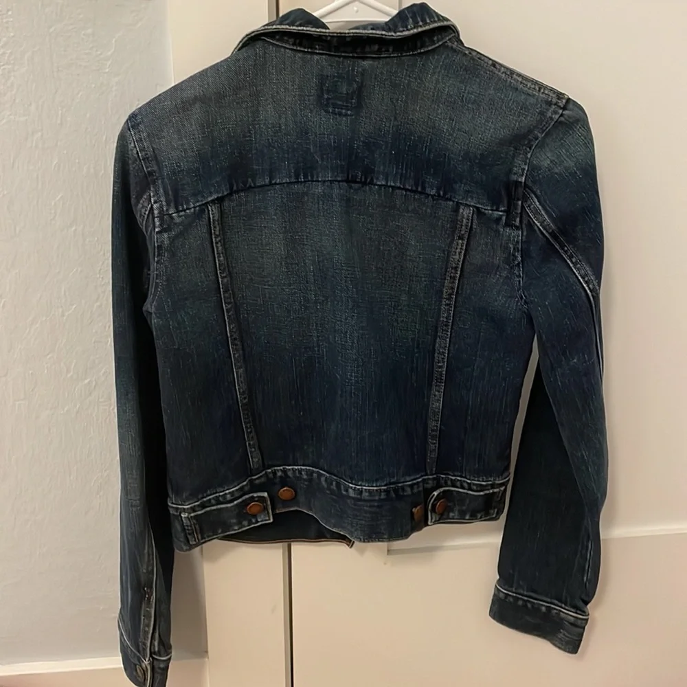 Gap dark blue denim jean jacket, slightly cropped length, size S - Picture 4 of 6